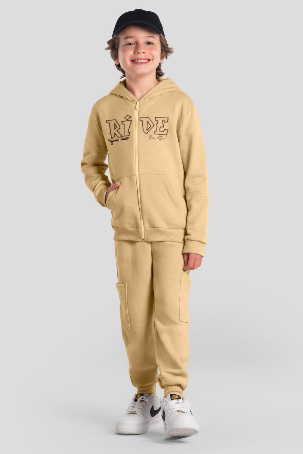 Conjunto infantil menino em moletom com bordado Brandili